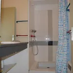 Apartament 2 Pieces 4 Couchages Cyprien Sc050-037d