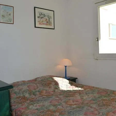 Apartament 2 Pieces 4 Couchages Cyprien Sc050-037d *
